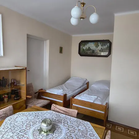 Small Vintage Place Çestohova